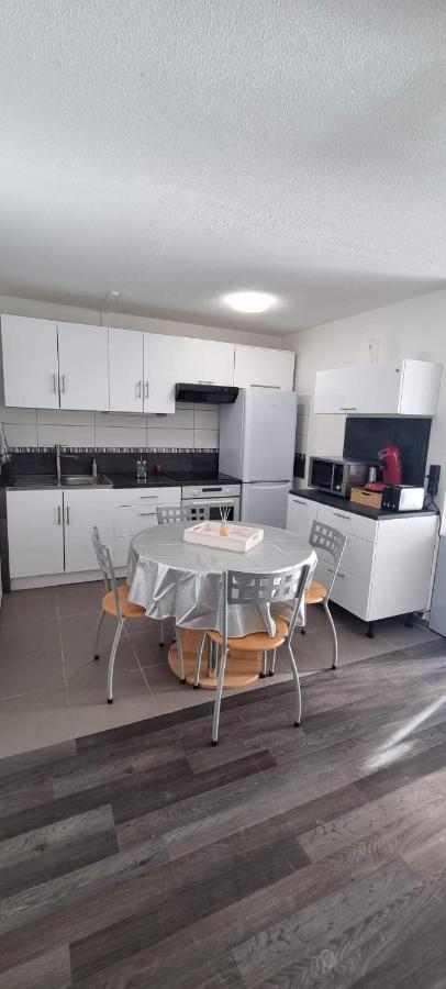 Nouveau bien lumineux tout confort en centre ville Sète Extérieur photo